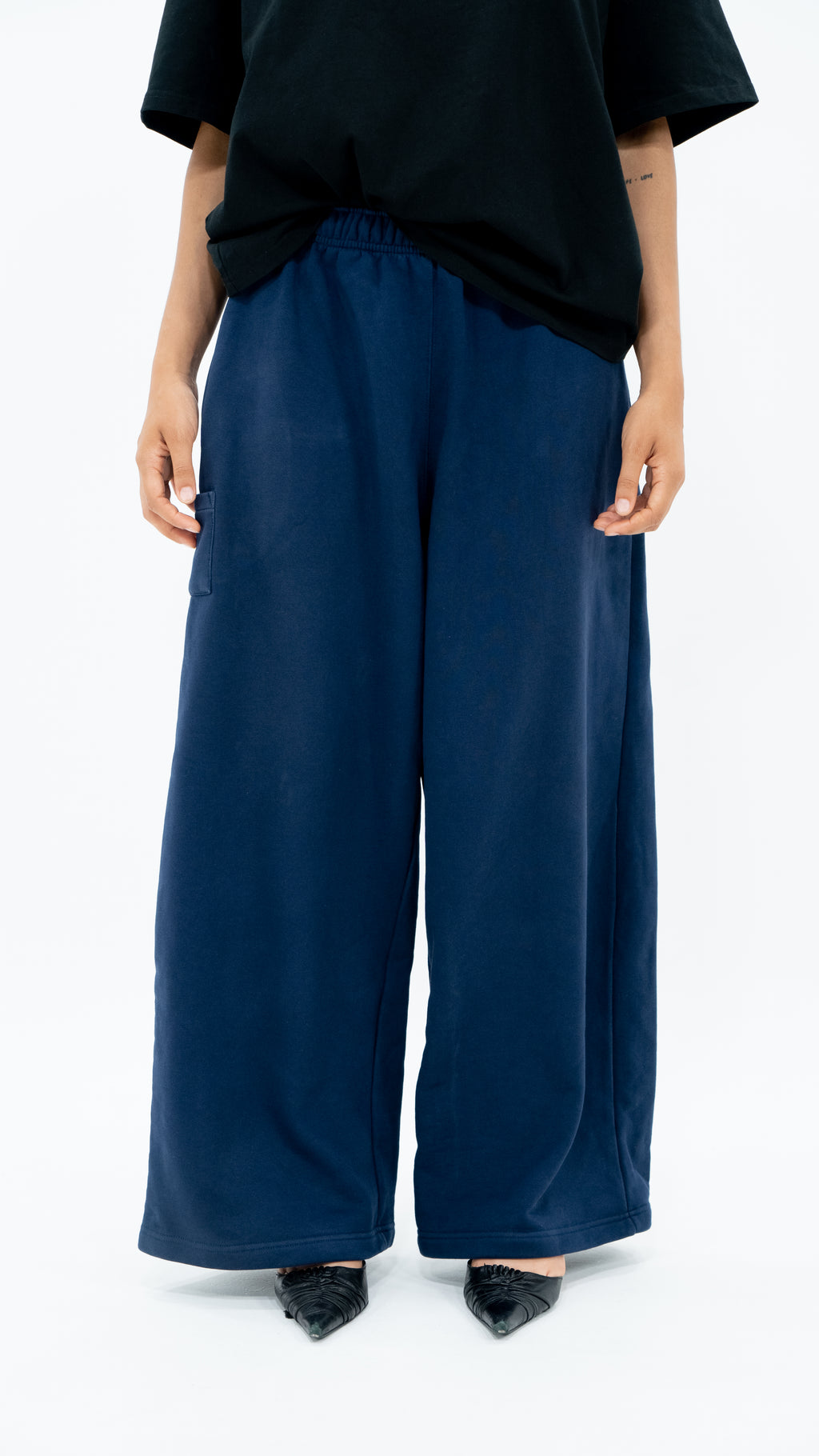 SWEAT PANTS